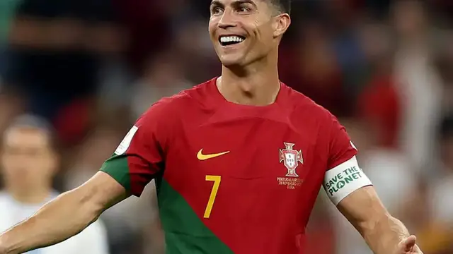 Cristiano Ronaldo in childhood was really poor, he and his family lived in a tin-roofed home that overlooked the ocean!