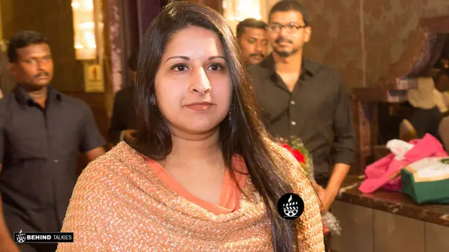 Vijays Wife Sangeeta